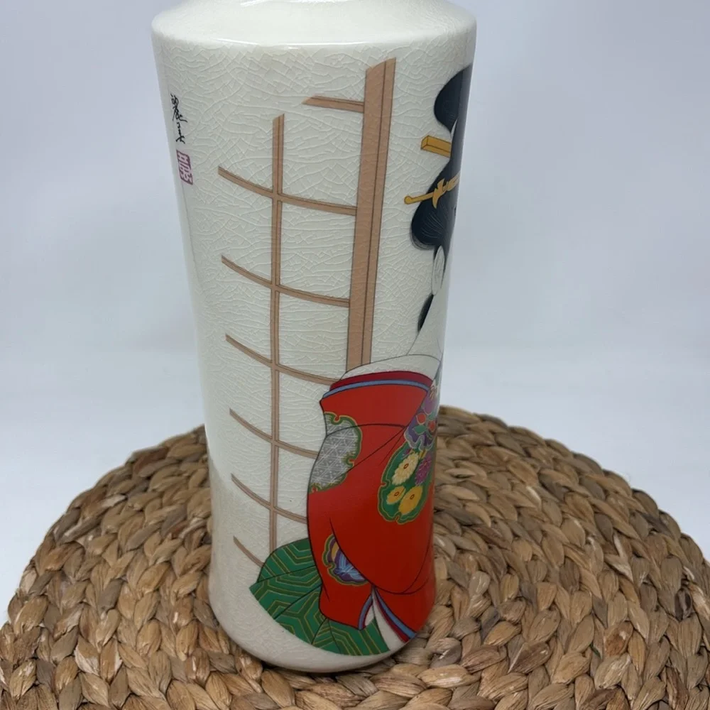 VINTAGE Japanese Geisha Girls Made in Japan Vase Signed by Eiwa Kinsei